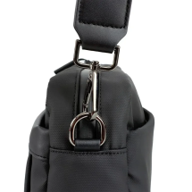 Snowball svart vannavvisende crossbody / skulderveske 3,2 L